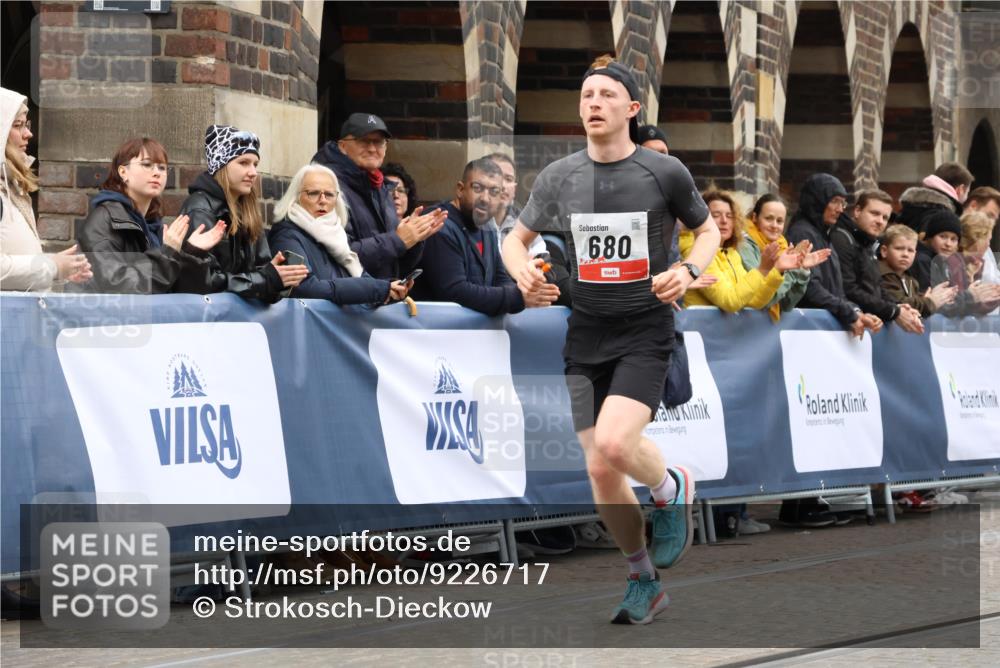 05.10.2025 - 20. swb-Marathon Bremen Strokosch-Dieckow http://msf.ph/oto/9226717 05.10.2025 12:21:24 Ziel 680 meine-sportfotos.de