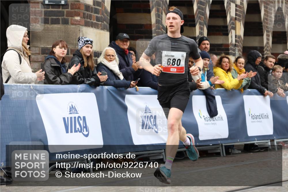 05.10.2025 - 20. swb-Marathon Bremen Strokosch-Dieckow http://msf.ph/oto/9226740 05.10.2025 12:21:24 Ziel 680 meine-sportfotos.de