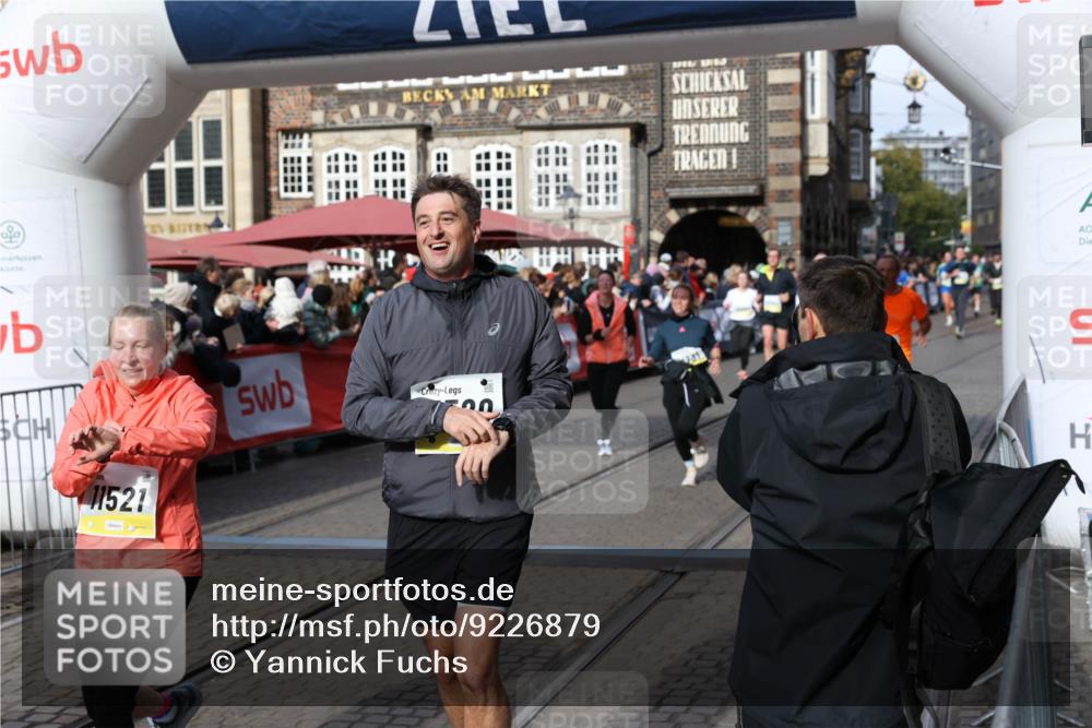 05.10.2025 - 20. swb-Marathon Bremen Yannick Fuchs http://msf.ph/oto/9226879 05.10.2025 10:57:52 Ziel 9309, 9372, 9585, 9943, 9979, 10225, 10250, 10329, 10341, 10555, 11457, 11520, 11521, 11731, 11744 meine-sportfotos.de