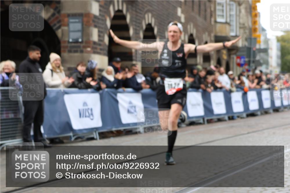 05.10.2025 - 20. swb-Marathon Bremen Strokosch-Dieckow http://msf.ph/oto/9226932 05.10.2025 12:21:50 Ziel 594, 1628 meine-sportfotos.de