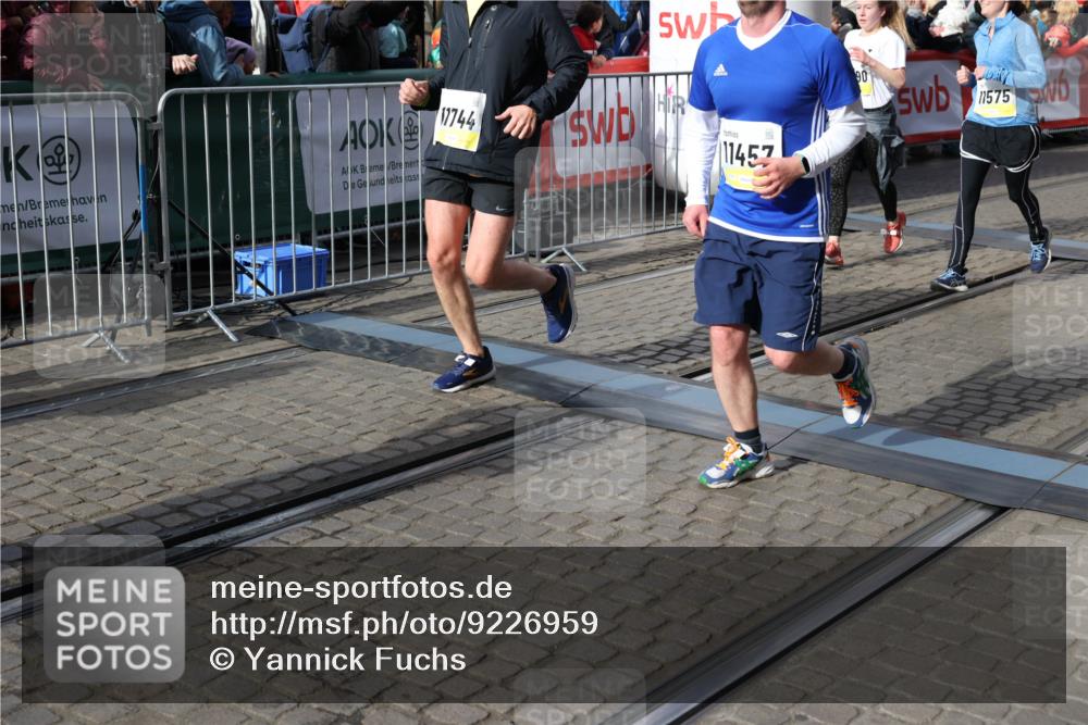 05.10.2025 - 20. swb-Marathon Bremen Yannick Fuchs http://msf.ph/oto/9226959 05.10.2025 10:57:57 Ziel 9979, 10219, 10341, 10651, 10834, 10890, 10975, 11023, 11457, 11520, 11521, 11564, 11575, 11731, 11744 meine-sportfotos.de