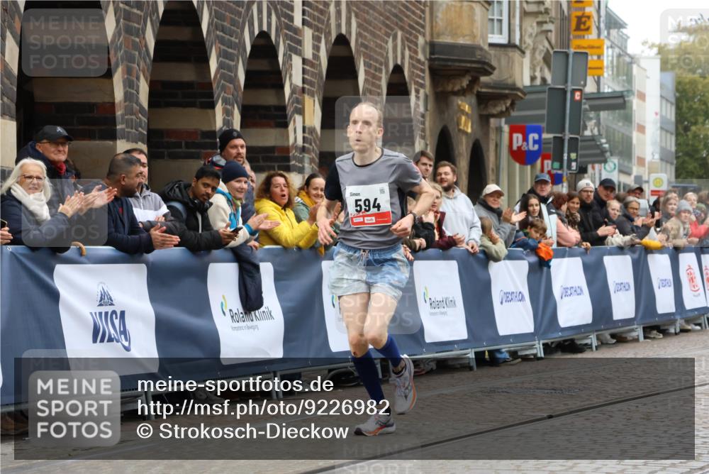 05.10.2025 - 20. swb-Marathon Bremen Strokosch-Dieckow http://msf.ph/oto/9226982 05.10.2025 12:21:54 Ziel 594 meine-sportfotos.de