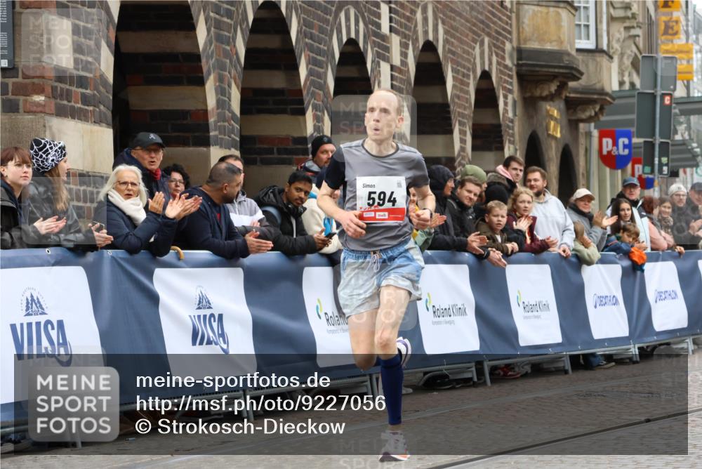 05.10.2025 - 20. swb-Marathon Bremen Strokosch-Dieckow http://msf.ph/oto/9227056 05.10.2025 12:21:54 Ziel 594 meine-sportfotos.de