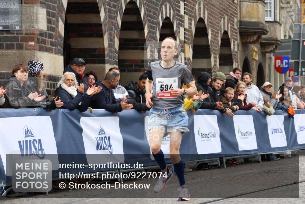 05.10.2025 - 20. swb-Marathon Bremen Strokosch-Dieckow http://msf.ph/oto/9227074 05.10.2025 12:21:54 Ziel 594 meine-sportfotos.de