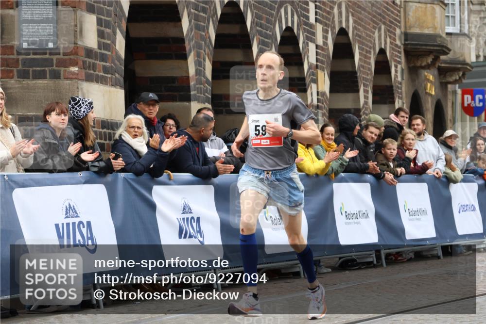 05.10.2025 - 20. swb-Marathon Bremen Strokosch-Dieckow http://msf.ph/oto/9227094 05.10.2025 12:21:55 Ziel 594 meine-sportfotos.de