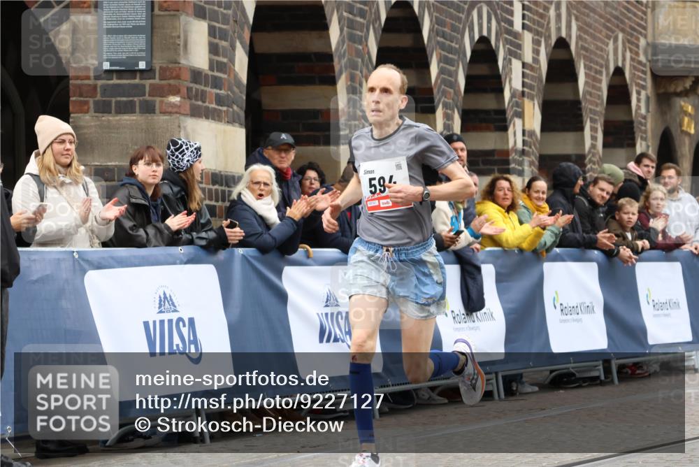 05.10.2025 - 20. swb-Marathon Bremen Strokosch-Dieckow http://msf.ph/oto/9227127 05.10.2025 12:21:55 Ziel 594 meine-sportfotos.de