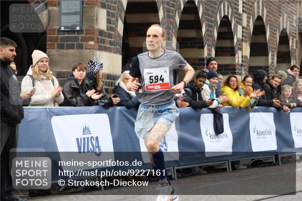 05.10.2025 - 20. swb-Marathon Bremen Strokosch-Dieckow http://msf.ph/oto/9227161 05.10.2025 12:21:55 Ziel 594 meine-sportfotos.de