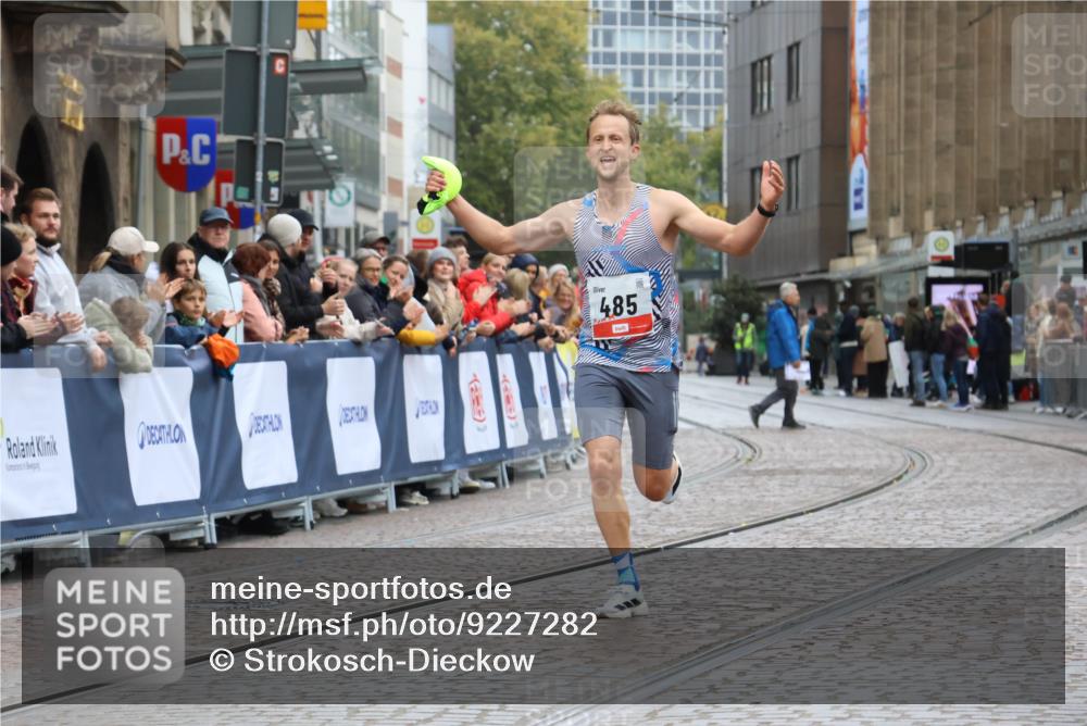 05.10.2025 - 20. swb-Marathon Bremen Strokosch-Dieckow http://msf.ph/oto/9227282 05.10.2025 12:22:07 Ziel 485 meine-sportfotos.de