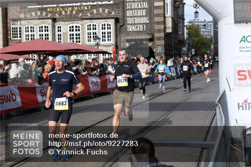 05.10.2025 - 20. swb-Marathon Bremen Yannick Fuchs http://msf.ph/oto/9227283 05.10.2025 10:58:06 Ziel 9221, 9568, 9719, 9872, 10577, 10651, 10703, 10793, 10975, 11023, 11116, 11301, 11469, 11601, 11663 meine-sportfotos.de