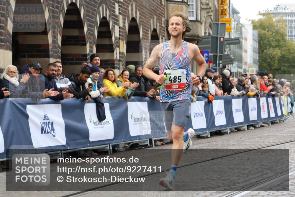 05.10.2025 - 20. swb-Marathon Bremen Strokosch-Dieckow http://msf.ph/oto/9227411 05.10.2025 12:22:08 Ziel 485 meine-sportfotos.de