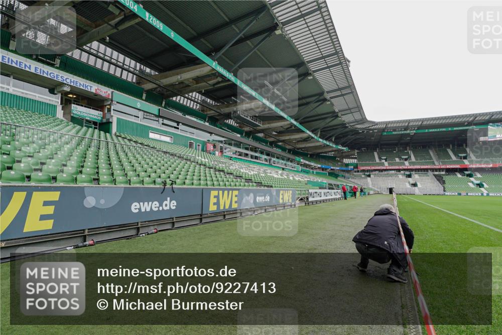 05.10.2025 - 20. swb-Marathon Bremen Michael Burmester http://msf.ph/oto/9227413 05.10.2025 11:53:28 Laufen im Stadion 408 meine-sportfotos.de