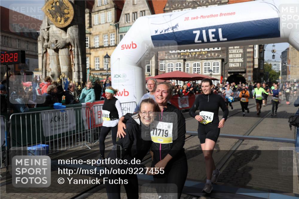 05.10.2025 - 20. swb-Marathon Bremen Yannick Fuchs http://msf.ph/oto/9227455 05.10.2025 11:01:17 Ziel 9182, 9305, 9443, 9880, 10477, 10630, 10914, 11053, 11337, 11338, 11524, 11597, 11719 meine-sportfotos.de
