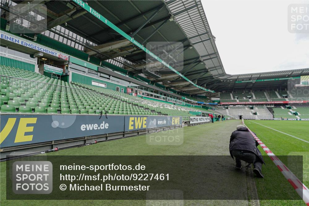 05.10.2025 - 20. swb-Marathon Bremen Michael Burmester http://msf.ph/oto/9227461 05.10.2025 11:54:18 Laufen im Stadion 408 meine-sportfotos.de