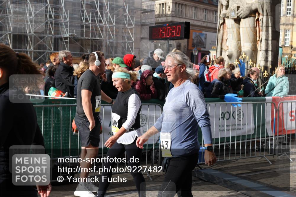 05.10.2025 - 20. swb-Marathon Bremen Yannick Fuchs http://msf.ph/oto/9227482 05.10.2025 11:01:19 Ziel 9182, 9443, 9613, 9880, 10477, 10544, 10630, 10762, 10914, 11337, 11338, 11524, 11597, 11719 meine-sportfotos.de