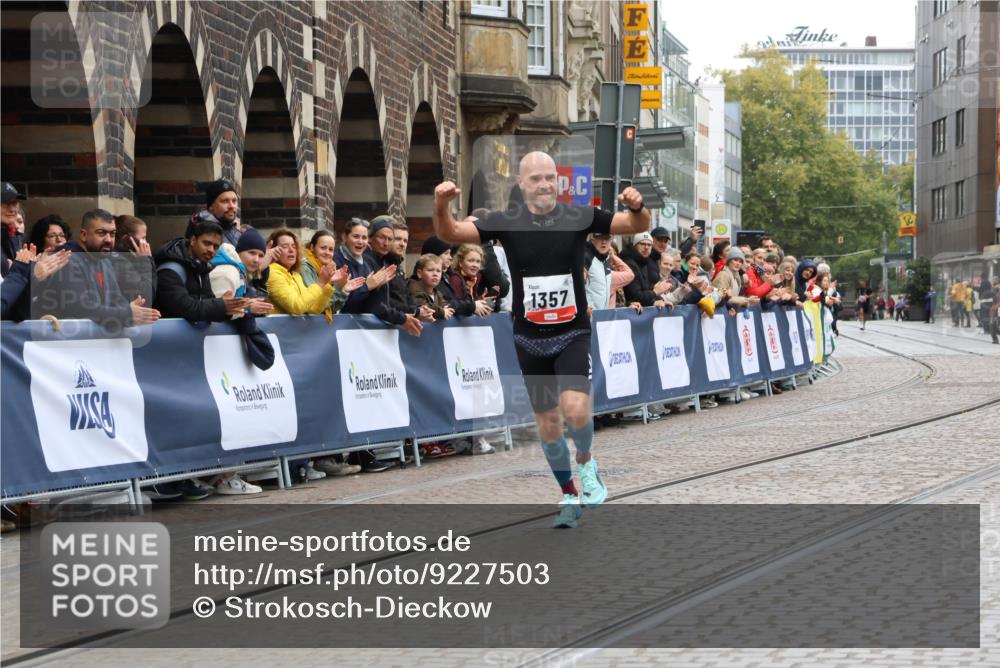 05.10.2025 - 20. swb-Marathon Bremen Strokosch-Dieckow http://msf.ph/oto/9227503 05.10.2025 12:25:02 Ziel 1357 meine-sportfotos.de