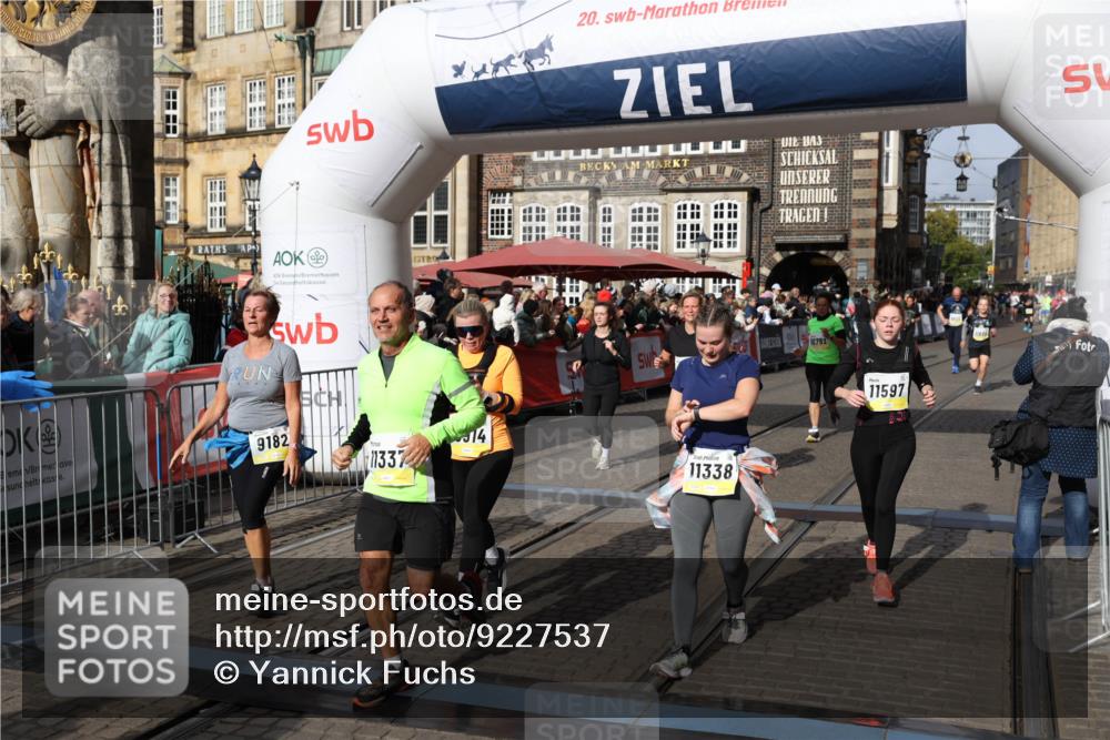 05.10.2025 - 20. swb-Marathon Bremen Yannick Fuchs http://msf.ph/oto/9227537 05.10.2025 11:01:21 Ziel 9182, 9443, 9613, 9880, 10544, 10762, 10914, 11337, 11338, 11524, 11597, 11680 meine-sportfotos.de