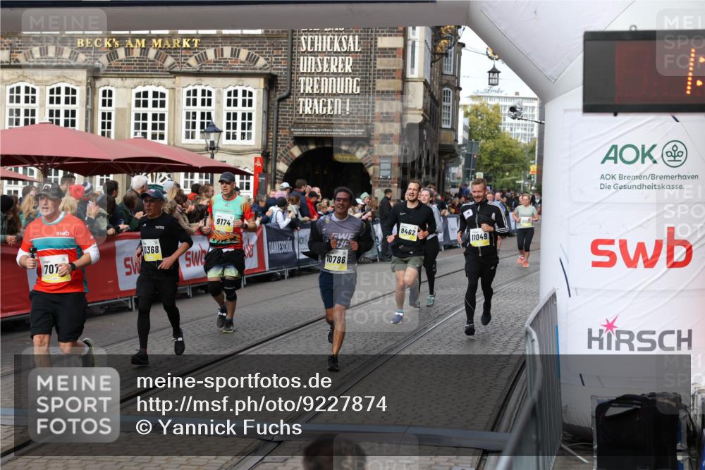 05.10.2025 - 20. swb-Marathon Bremen Yannick Fuchs http://msf.ph/oto/9227874 05.10.2025 10:58:24 Ziel 7077, 9174, 9330, 9462, 9952, 10368, 10398, 10786, 11049, 11562, 11608, 11724 meine-sportfotos.de