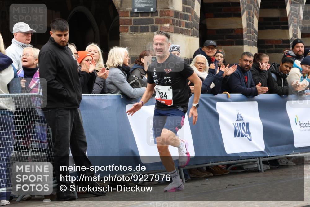 05.10.2025 - 20. swb-Marathon Bremen Strokosch-Dieckow http://msf.ph/oto/9227976 05.10.2025 12:25:20 Ziel 784 meine-sportfotos.de