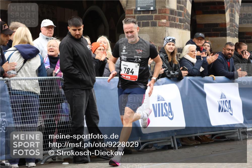 05.10.2025 - 20. swb-Marathon Bremen Strokosch-Dieckow http://msf.ph/oto/9228029 05.10.2025 12:25:21 Ziel 784 meine-sportfotos.de