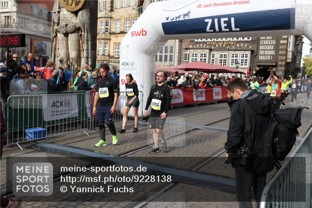 05.10.2025 - 20. swb-Marathon Bremen Yannick Fuchs http://msf.ph/oto/9228138 05.10.2025 10:58:37 Ziel 9433, 9820, 10055, 10084, 10261, 10285, 10408, 10586, 10988, 11181, 11291, 11591, 11700 meine-sportfotos.de