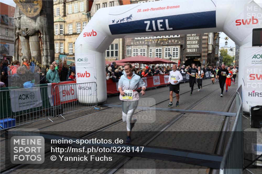 05.10.2025 - 20. swb-Marathon Bremen Yannick Fuchs http://msf.ph/oto/9228147 05.10.2025 11:01:41 Ziel 7908, 9278, 9286, 9322, 9371, 9432, 10030, 10056, 10157, 10324, 10336, 11194, 11223, 11493, 11633 meine-sportfotos.de