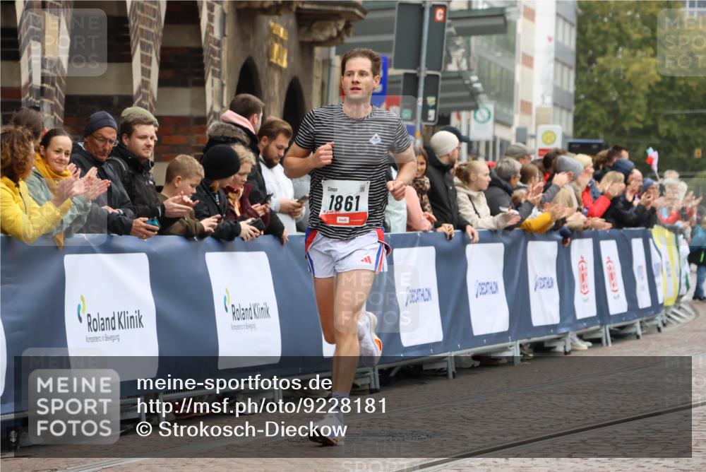 05.10.2025 - 20. swb-Marathon Bremen Strokosch-Dieckow http://msf.ph/oto/9228181 05.10.2025 12:25:49 Ziel 535, 1861 meine-sportfotos.de