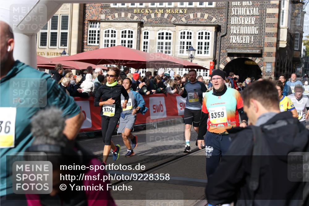 05.10.2025 - 20. swb-Marathon Bremen Yannick Fuchs http://msf.ph/oto/9228358 05.10.2025 10:58:48 Ziel 7163, 8585, 9346, 9359, 9370, 9430, 9472, 9529, 9540, 9622, 9714, 9766, 9913, 10049, 10513, 10527, 10591, 10679, 10871, 10936, 11078 meine-sportfotos.de