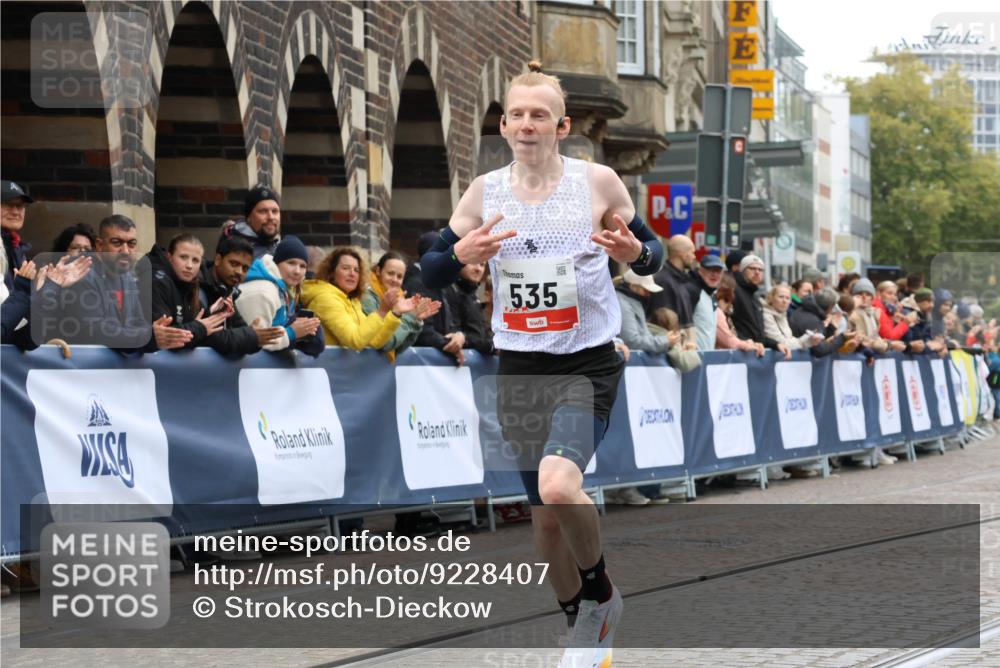 05.10.2025 - 20. swb-Marathon Bremen Strokosch-Dieckow http://msf.ph/oto/9228407 05.10.2025 12:25:55 Ziel 535 meine-sportfotos.de