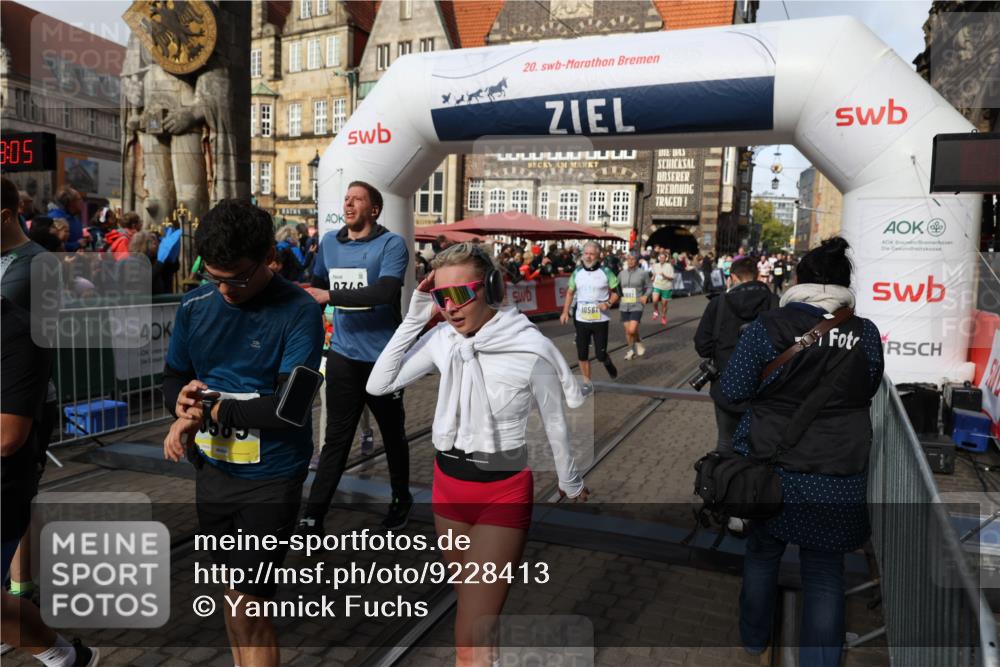 05.10.2025 - 20. swb-Marathon Bremen Yannick Fuchs http://msf.ph/oto/9228413 05.10.2025 10:58:54 Ziel 7163, 8585, 9346, 9370, 9540, 9622, 9714, 10263, 10561, 10591, 10679, 10871, 11078, 11290, 11651 meine-sportfotos.de
