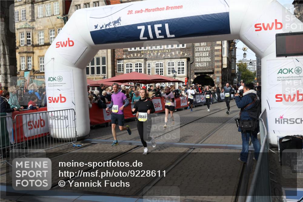05.10.2025 - 20. swb-Marathon Bremen Yannick Fuchs http://msf.ph/oto/9228611 05.10.2025 10:59:00 Ziel 9349, 9518, 9542, 10080, 10263, 10560, 10561, 11290, 11483, 11612, 11651 meine-sportfotos.de