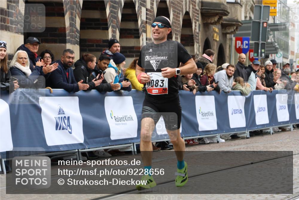 05.10.2025 - 20. swb-Marathon Bremen Strokosch-Dieckow http://msf.ph/oto/9228656 05.10.2025 12:26:11 Ziel 1083 meine-sportfotos.de
