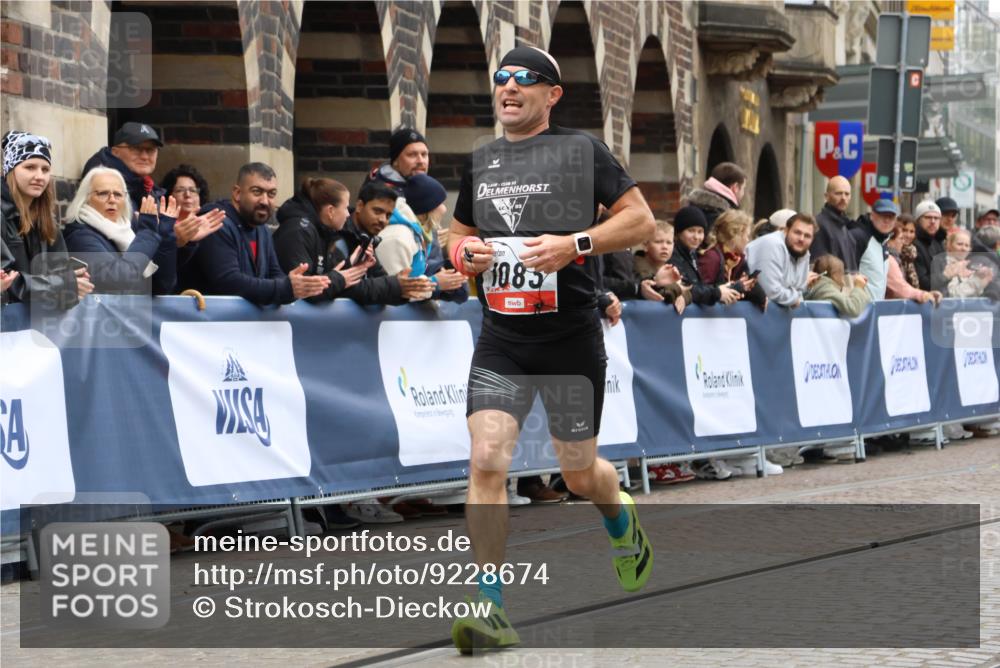 05.10.2025 - 20. swb-Marathon Bremen Strokosch-Dieckow http://msf.ph/oto/9228674 05.10.2025 12:26:11 Ziel 1083 meine-sportfotos.de