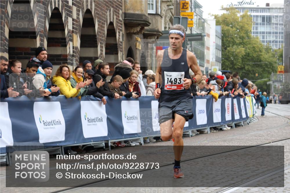 05.10.2025 - 20. swb-Marathon Bremen Strokosch-Dieckow http://msf.ph/oto/9228773 05.10.2025 12:26:51 Ziel 1493 meine-sportfotos.de