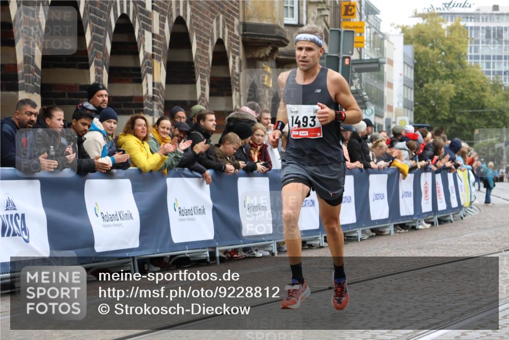 05.10.2025 - 20. swb-Marathon Bremen Strokosch-Dieckow http://msf.ph/oto/9228812 05.10.2025 12:26:51 Ziel 1493 meine-sportfotos.de