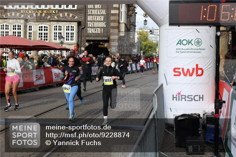 05.10.2025 - 20. swb-Marathon Bremen Yannick Fuchs http://msf.ph/oto/9228874 05.10.2025 11:02:00 Ziel 9237, 9365, 9655, 10004, 10558, 10837, 11415, 11647 meine-sportfotos.de