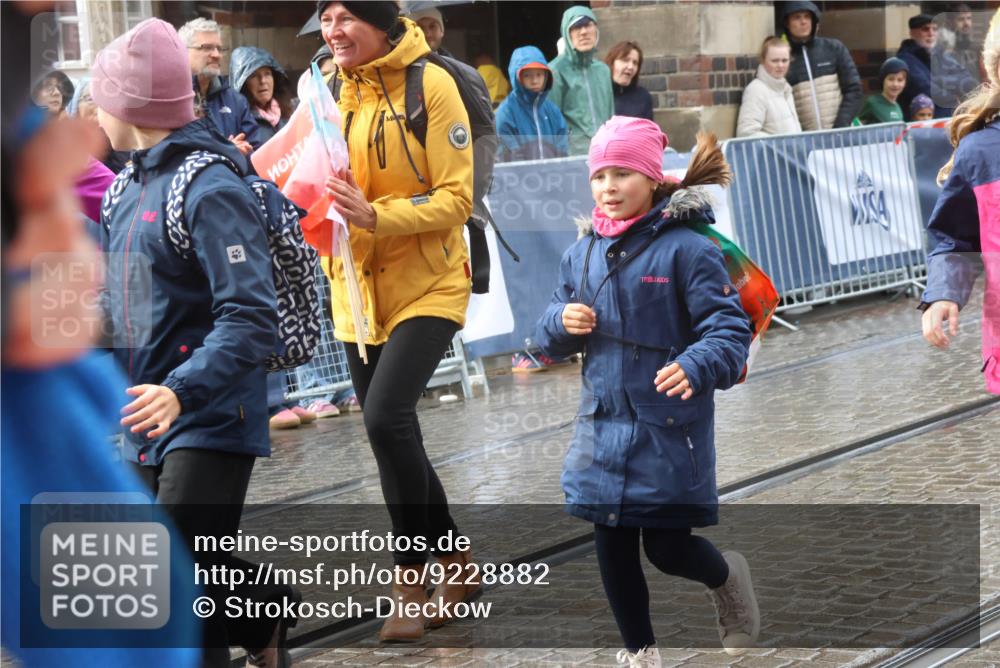 05.10.2025 - 20. swb-Marathon Bremen Strokosch-Dieckow http://msf.ph/oto/9228882 05.10.2025 14:59:07 Ziel 1442 meine-sportfotos.de