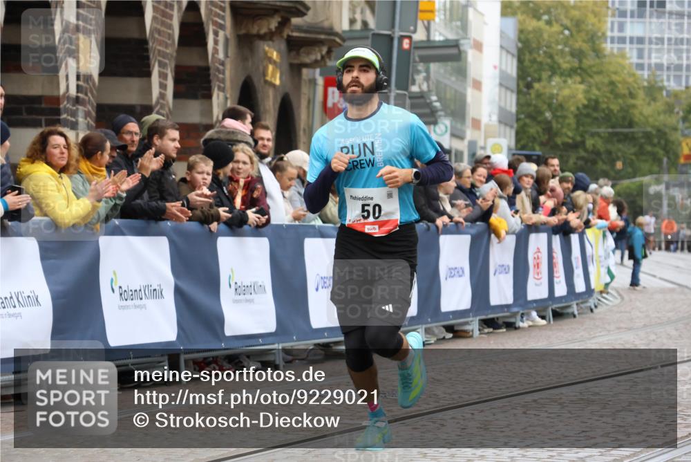 05.10.2025 - 20. swb-Marathon Bremen Strokosch-Dieckow http://msf.ph/oto/9229021 05.10.2025 12:27:17 Ziel 50 meine-sportfotos.de