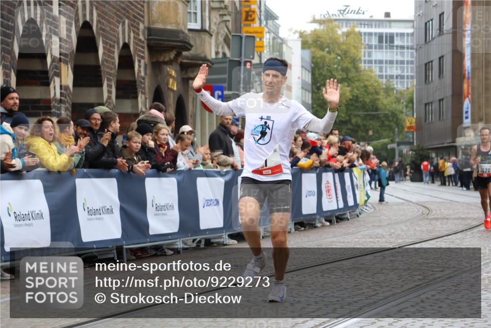 05.10.2025 - 20. swb-Marathon Bremen Strokosch-Dieckow http://msf.ph/oto/9229273 05.10.2025 12:27:47 Ziel 1, 1620 meine-sportfotos.de
