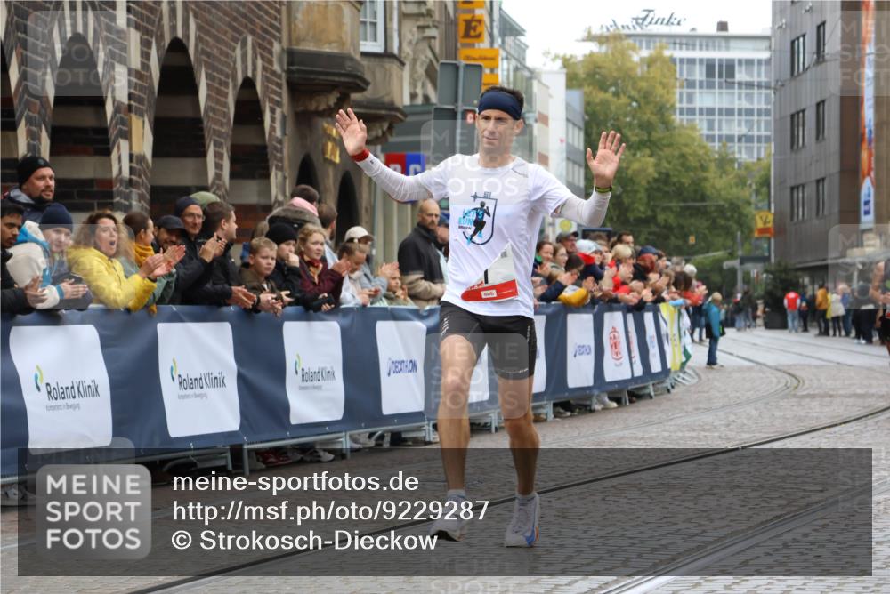 05.10.2025 - 20. swb-Marathon Bremen Strokosch-Dieckow http://msf.ph/oto/9229287 05.10.2025 12:27:47 Ziel 1, 1620 meine-sportfotos.de