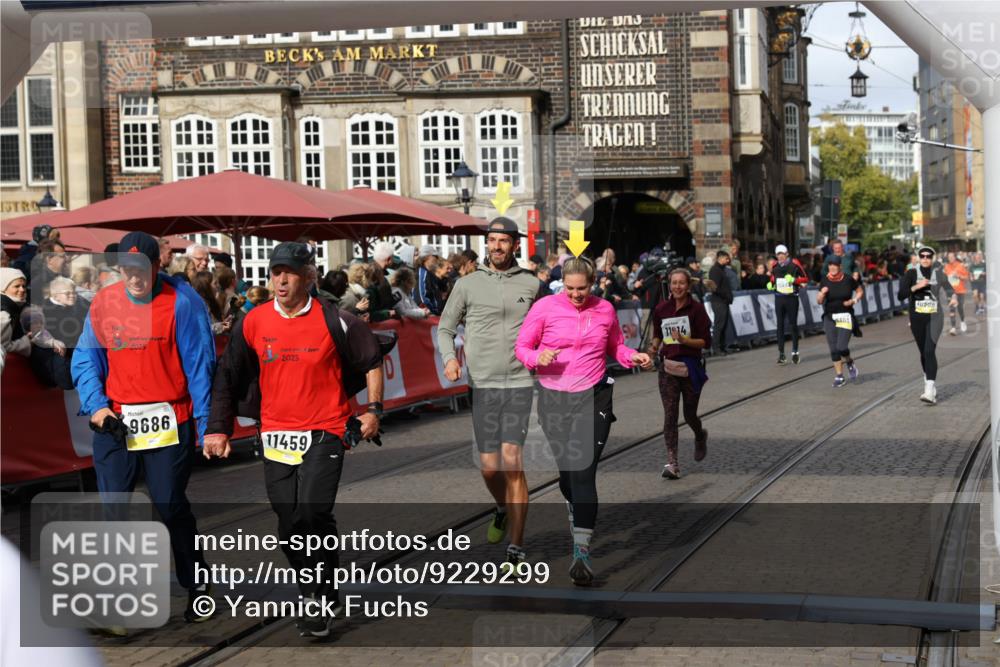 05.10.2025 - 20. swb-Marathon Bremen Yannick Fuchs http://msf.ph/oto/9229299 05.10.2025 11:02:13 Ziel 9324, 9426, 9536, 9686, 10301, 10508, 10855, 10879, 10887, 11014, 11459 meine-sportfotos.de