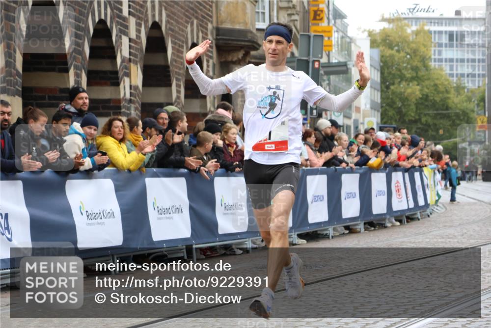 05.10.2025 - 20. swb-Marathon Bremen Strokosch-Dieckow http://msf.ph/oto/9229391 05.10.2025 12:27:47 Ziel 1, 1620 meine-sportfotos.de