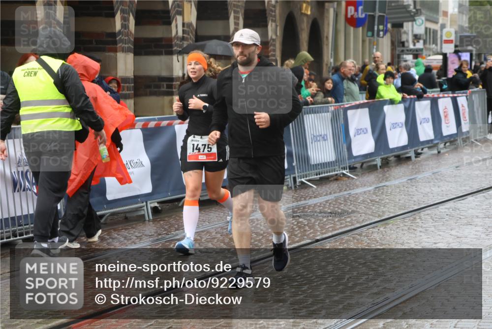 05.10.2025 - 20. swb-Marathon Bremen Strokosch-Dieckow http://msf.ph/oto/9229579 05.10.2025 15:00:44 Ziel 1475, 1818 meine-sportfotos.de