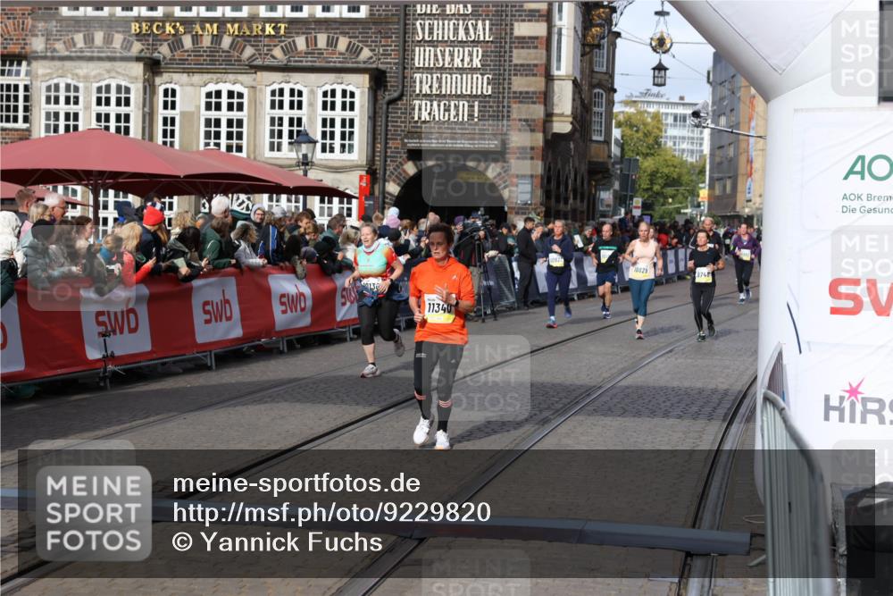 05.10.2025 - 20. swb-Marathon Bremen Yannick Fuchs http://msf.ph/oto/9229820 05.10.2025 11:02:22 Ziel 9363, 10130, 10508, 11340, 11454, 11646 meine-sportfotos.de