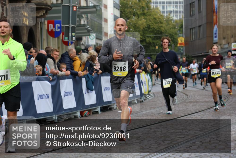 05.10.2025 - 20. swb-Marathon Bremen Strokosch-Dieckow http://msf.ph/oto/9230001 05.10.2025 10:51:39 Ziel 8333, 9259, 9268, 10436, 10584, 10716, 10918, 11484 meine-sportfotos.de
