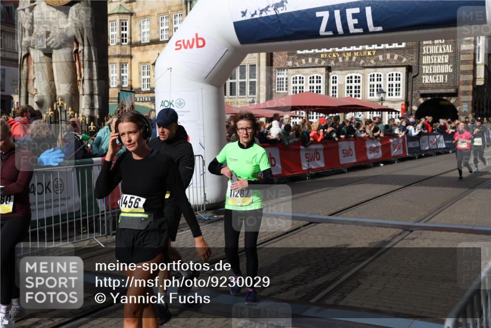05.10.2025 - 20. swb-Marathon Bremen Yannick Fuchs http://msf.ph/oto/9230029 05.10.2025 10:59:47 Ziel 9609, 9991, 10209, 10420, 10760, 11267, 11456, 11720 meine-sportfotos.de