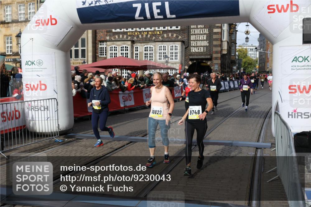 05.10.2025 - 20. swb-Marathon Bremen Yannick Fuchs http://msf.ph/oto/9230043 05.10.2025 11:02:28 Ziel 9748, 10093, 10130, 10194, 10821, 10829, 10982, 10983, 11340, 11386, 11646 meine-sportfotos.de