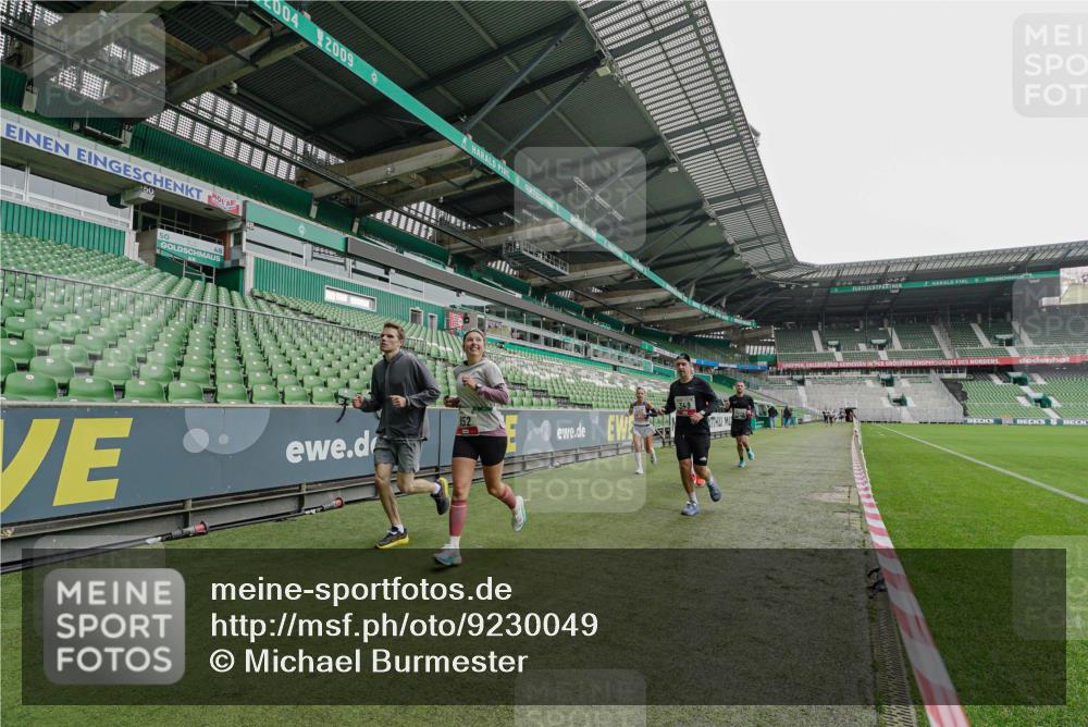 05.10.2025 - 20. swb-Marathon Bremen Michael Burmester http://msf.ph/oto/9230049 05.10.2025 12:45:47 Laufen im Stadion 349, 649, 852, 943, 1055, 1091, 1146, 1307, 1790, 1883, 2545, 3197, 3218, 3807, 4786, 5132, 5588, 6150, 7028, 7440, 7526, 8747, 109, 819, 1631, 2666, 2719, 3327, 3342, 4358, 4571, 6302, 6996, 8828, 9130 meine-sportfotos.de