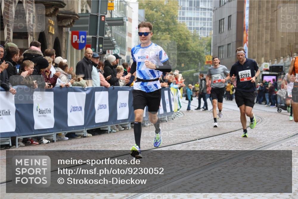05.10.2025 - 20. swb-Marathon Bremen Strokosch-Dieckow http://msf.ph/oto/9230052 05.10.2025 12:28:50 Ziel 600, 717, 1113, 1948, 2159, 2292 meine-sportfotos.de