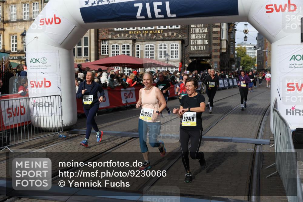 05.10.2025 - 20. swb-Marathon Bremen Yannick Fuchs http://msf.ph/oto/9230066 05.10.2025 11:02:28 Ziel 9748, 10093, 10130, 10194, 10821, 10829, 10982, 10983, 11340, 11386, 11646 meine-sportfotos.de