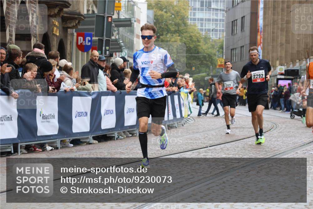 05.10.2025 - 20. swb-Marathon Bremen Strokosch-Dieckow http://msf.ph/oto/9230073 05.10.2025 12:28:50 Ziel 600, 717, 1113, 1948, 2159, 2292 meine-sportfotos.de
